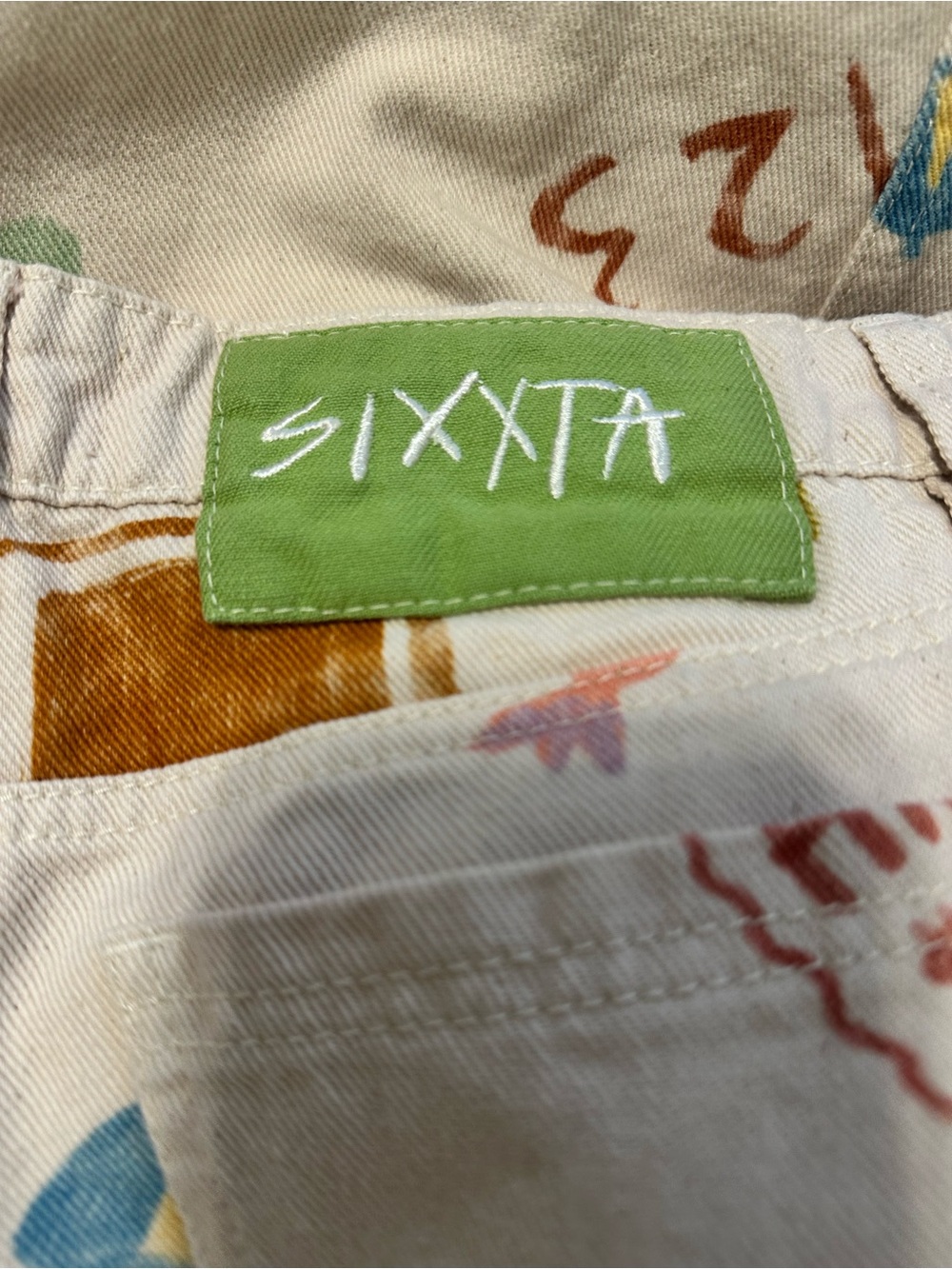 Sixxta High Rise Huevito Jeans Size 8 - Picture 4 of 5